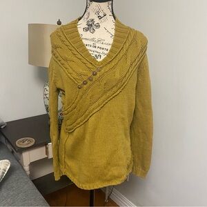 Vintage Size M/L Cotton Cable Knit Mustard V-Neck Sweater with Button Detail EUC